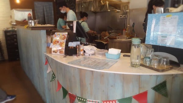 【好食分享】讓你從早上開始就有好心情，轉角遇上OoPs ❣ Foody☺歐浮找餐