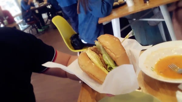 【好食分享】讓你從早上開始就有好心情，轉角遇上OoPs ❣ Foody☺歐浮找餐