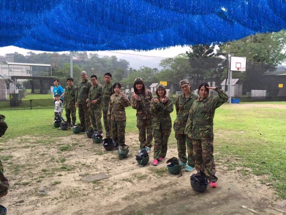 【旅遊樂活】新竹縣假日活動，諾曼第漆彈營~跟朋友一起漆彈烤肉，找回熱血動力