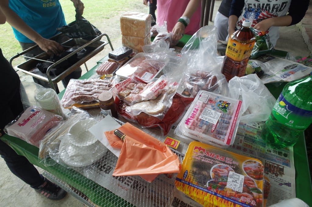 【旅遊樂活】新竹縣假日活動，諾曼第漆彈營~跟朋友一起漆彈烤肉，找回熱血動力