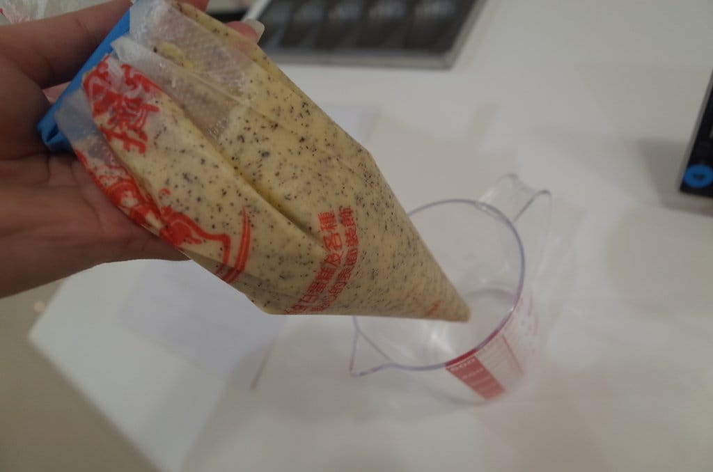 【好玩分享】新竹竹北第一家〝玩烘焙〞，一起體驗親子做蛋糕樂~跟好姊妹來也不錯呦。