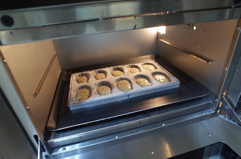 【好玩分享】新竹竹北第一家〝玩烘焙〞，一起體驗親子做蛋糕樂~跟好姊妹來也不錯呦。