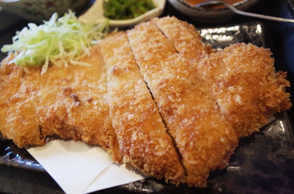 【好食分享】#ad 新竹銀川日式料理，尋找巷子的熱門定食日式料理美食，近新竹火車站。