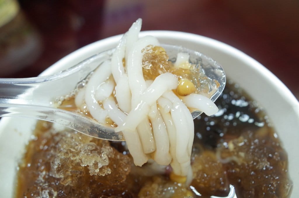 【好食分享】#ad 想吃有名的忠孝米苔目冰，不用在跑去台北了，來桃園就有可以吃嘍~