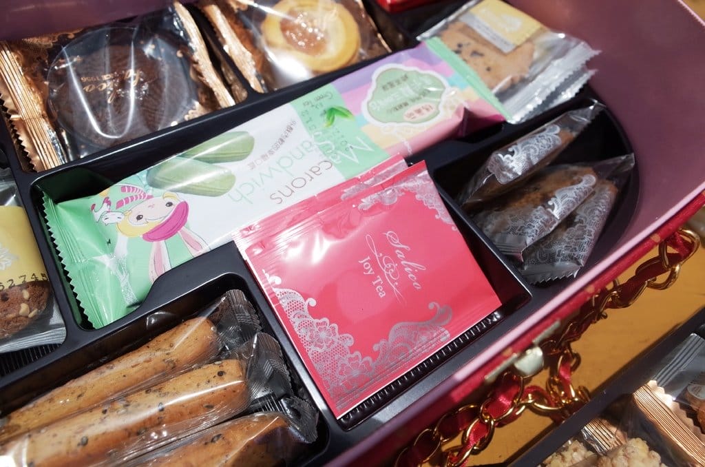 【好物分享】#ad「大黑松小倆口」新品 玫瑰花園結婚喜餅禮盒 幸福的開箱文