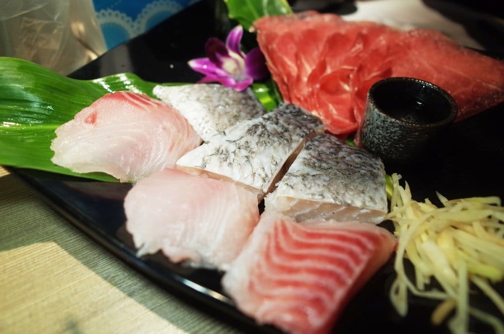 【好食分享】#ad 苗栗頭份美食 7/1號新開幕 湯二木 平價精緻鍋物 ，拍照打卡送燈飲料 必點〝鍋井燒〞