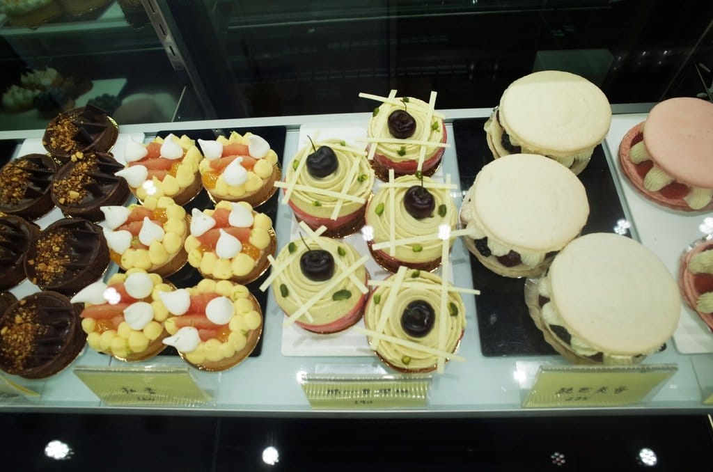 【好食分享】#ad 新竹竹北 Bisou Bisou Pâtisserie café 每日新鮮法式手做甜點