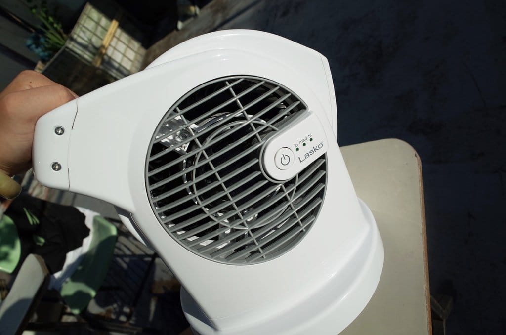 【好物分享】愛體驗 夏季開箱文 美國Lasko省電循環扇 〝智多星〞收納超方便,戶外炎熱小幫手。 - 第15張圖 【好物分享】愛體驗 夏季開箱文 美國Lasko省電循環扇 〝智多星〞收納超方便,戶外炎熱小幫手。