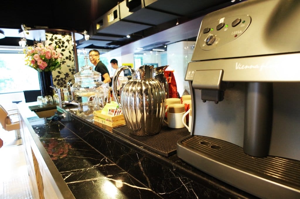 【美麗分享】台北中山區 Soleil Hair 頭髮大整理 夏季擁有柔順髮 厚重out 內有美女圖