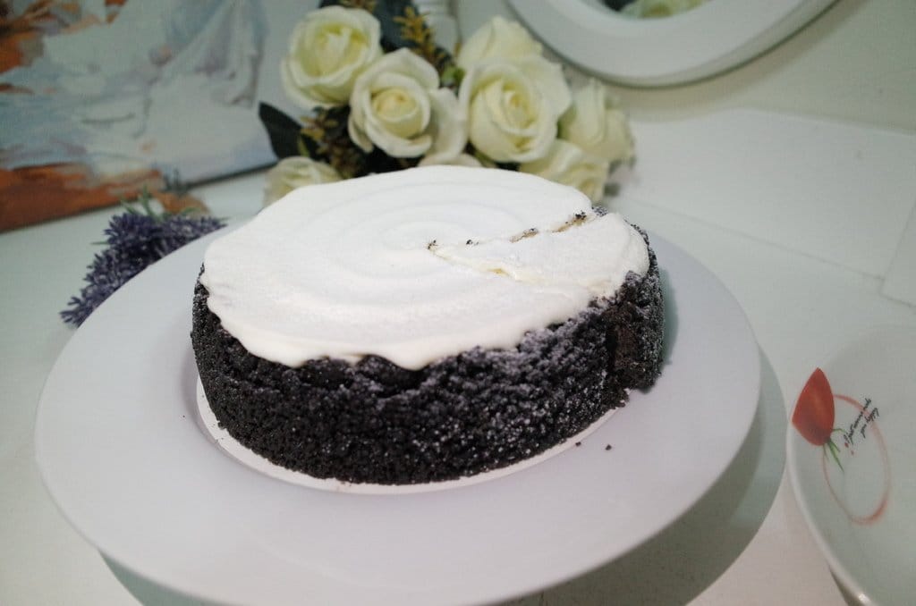 【生活分享】宅配甜點 喬伊絲 手作甜品工作室 黑岩雪嵐起士 #看著都會流口水