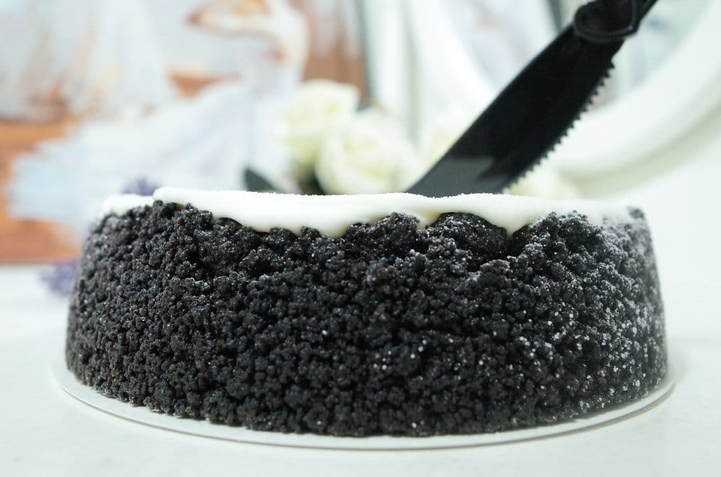 【生活分享】宅配甜點 喬伊絲 手作甜品工作室 黑岩雪嵐起士 #看著都會流口水