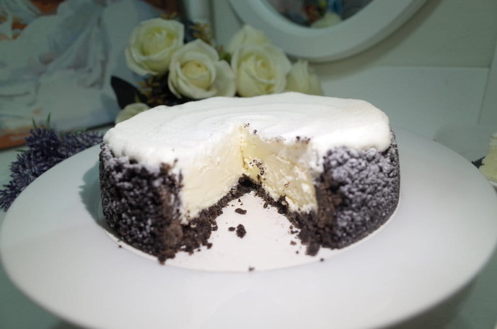 【生活分享】宅配甜點 喬伊絲 手作甜品工作室 黑岩雪嵐起士 #看著都會流口水