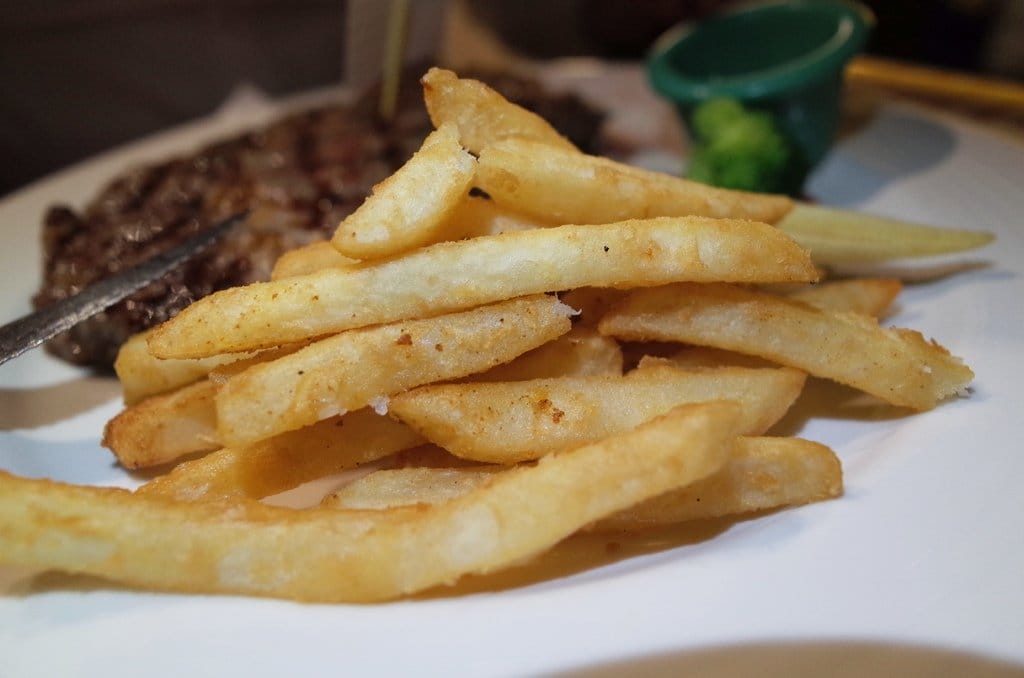 【好食分享】新竹 關新路 耐斯牛排 Nice Steak 擁有純正原味的味道