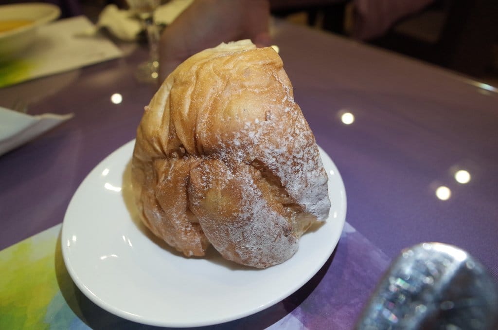 【好食分享】苗栗卓蘭 超美DER青青草原，自然風情風箏餐廳 大仁哥我來了!!