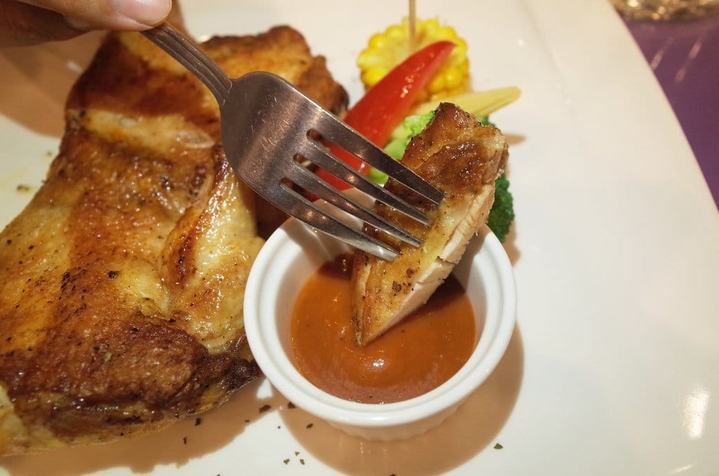 【好食分享】苗栗卓蘭 超美DER青青草原，自然風情風箏餐廳 大仁哥我來了!!