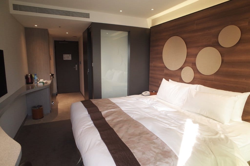 【旅遊樂活】台北松山住宿靠捷運後山埤站 洛碁大飯店松山館