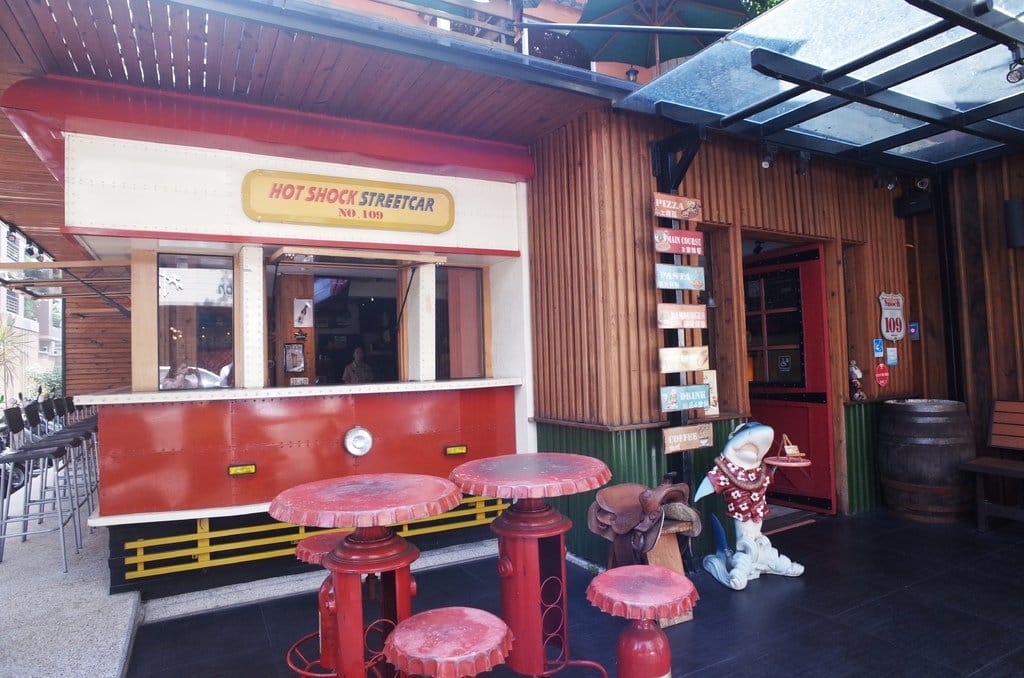 【好食分享】台中美食 Hot Shock 哈燒庫美式休閒餐廳 美式餐廳聚餐好去處 - 第7張圖 【好食分享】台中美食 Hot Shock 哈燒庫美式休閒餐廳 美式餐廳聚餐好去處