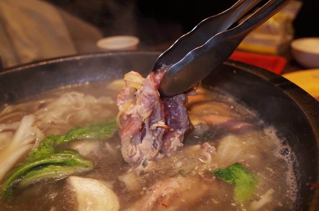 【好食分享】新竹竹北 冬季超暖心的選擇自助式火鍋 羅東帝一石頭火鍋(竹北店) - 第28張圖 【好食分享】新竹竹北 冬季超暖心的選擇自助式火鍋 羅東帝一石頭火鍋(竹北店)