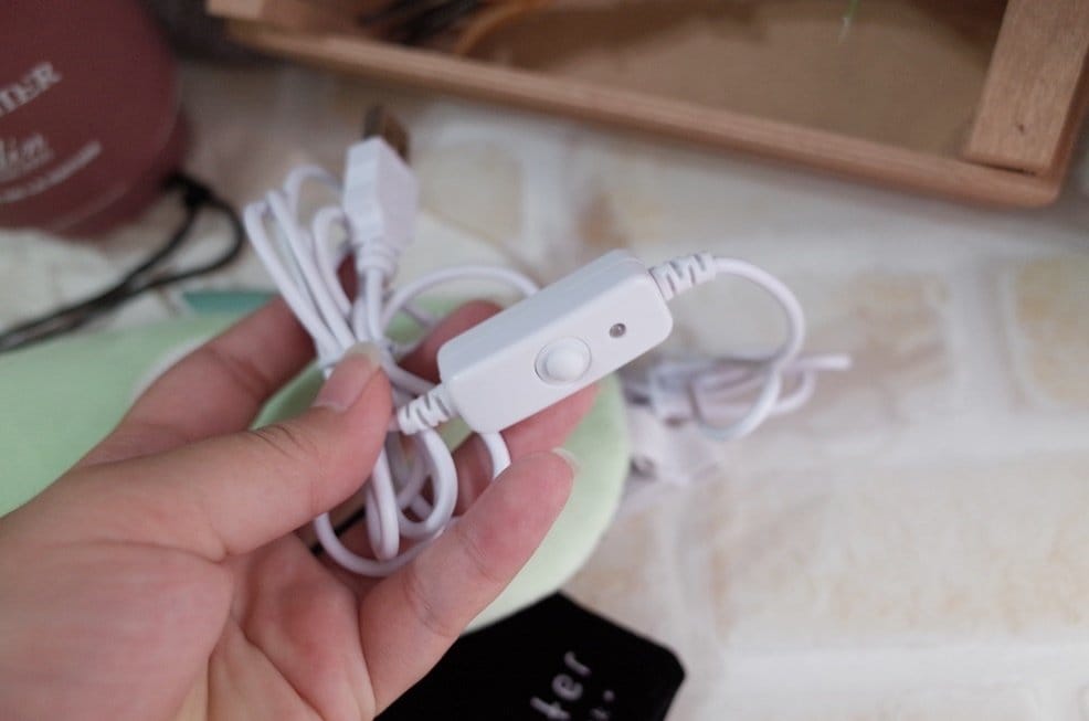 【好物分享】DreamKiss 療癒系實用小物 怪獸熱敷眼罩 讓它吃掉你的眼睛不適