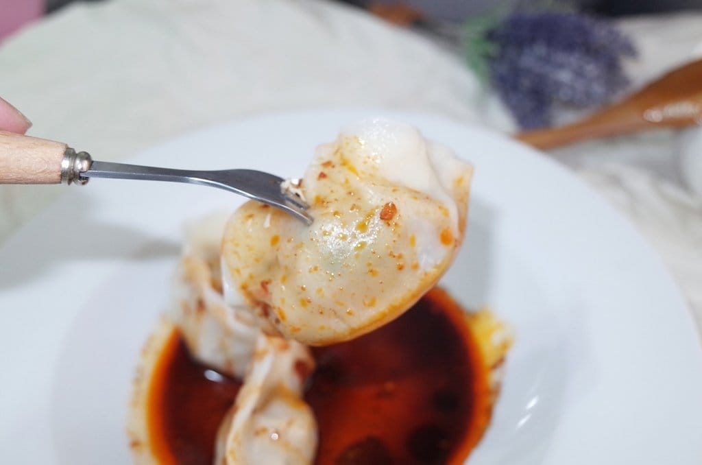 【宅配美食】懶惰甜蜜媽咪超愛它〝五餡譜手藝餃〞手工水餃，好吃又方便!!