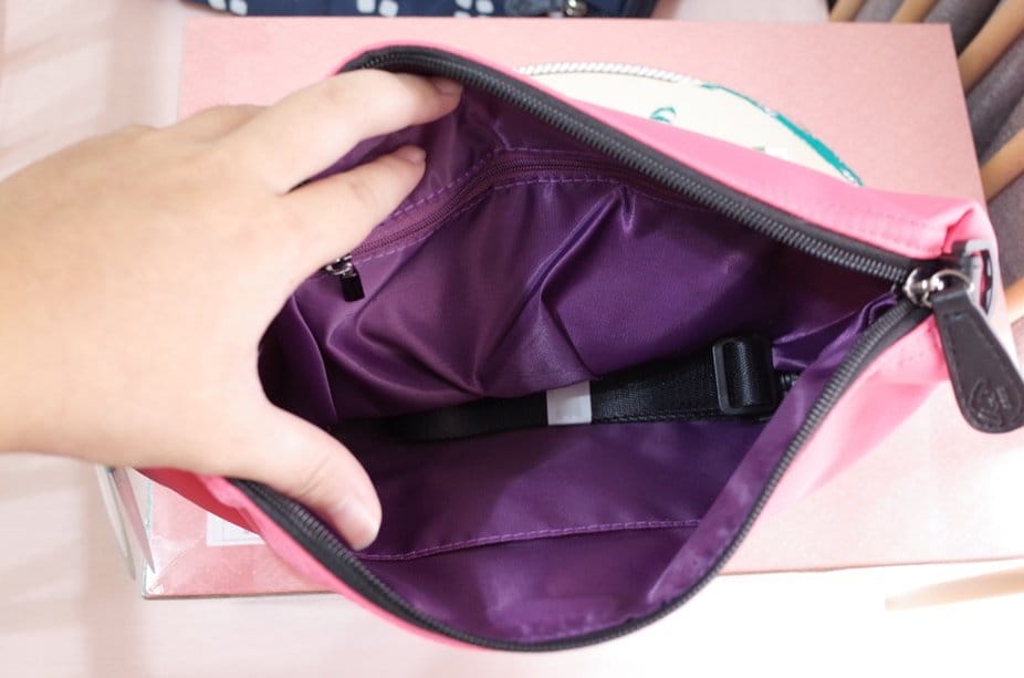 【育兒分享】媽咪外出好方便,超大空間好順手 ROMI 羅米兔 牽守包 - 第9張圖 【育兒分享】媽咪外出好方便,超大空間好順手 ROMI 羅米兔 牽守包