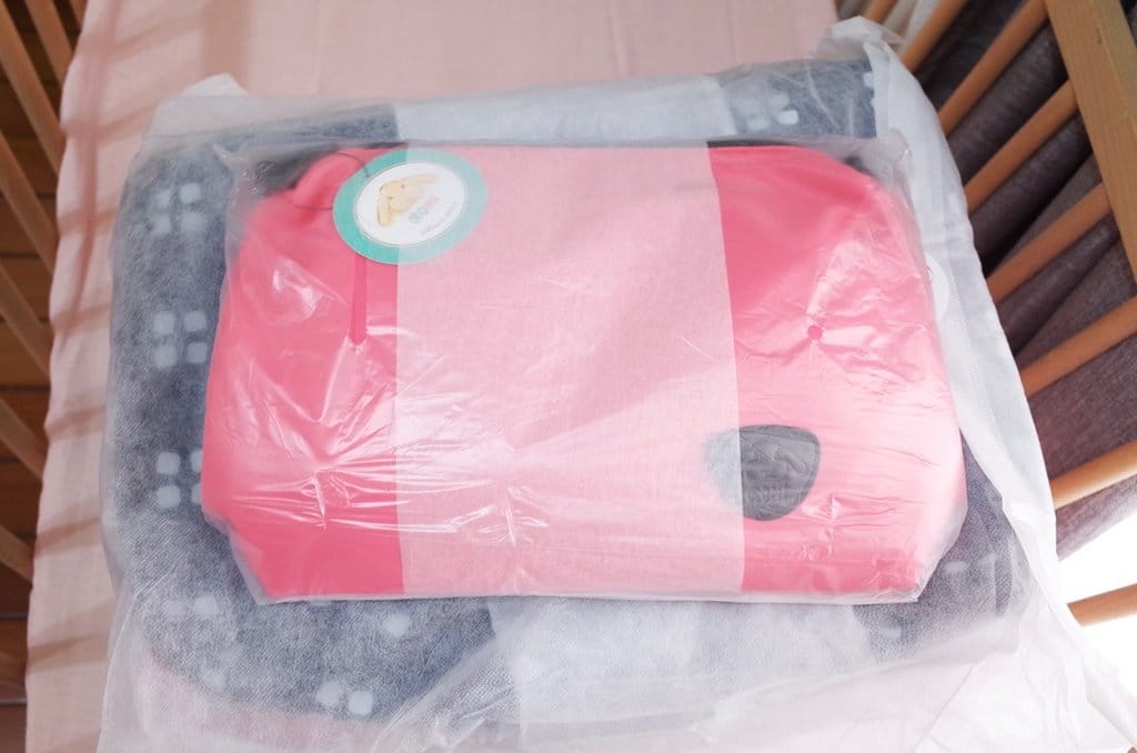 【育兒分享】媽咪外出好方便,超大空間好順手 ROMI 羅米兔 牽守包 - 第7張圖 【育兒分享】媽咪外出好方便,超大空間好順手 ROMI 羅米兔 牽守包