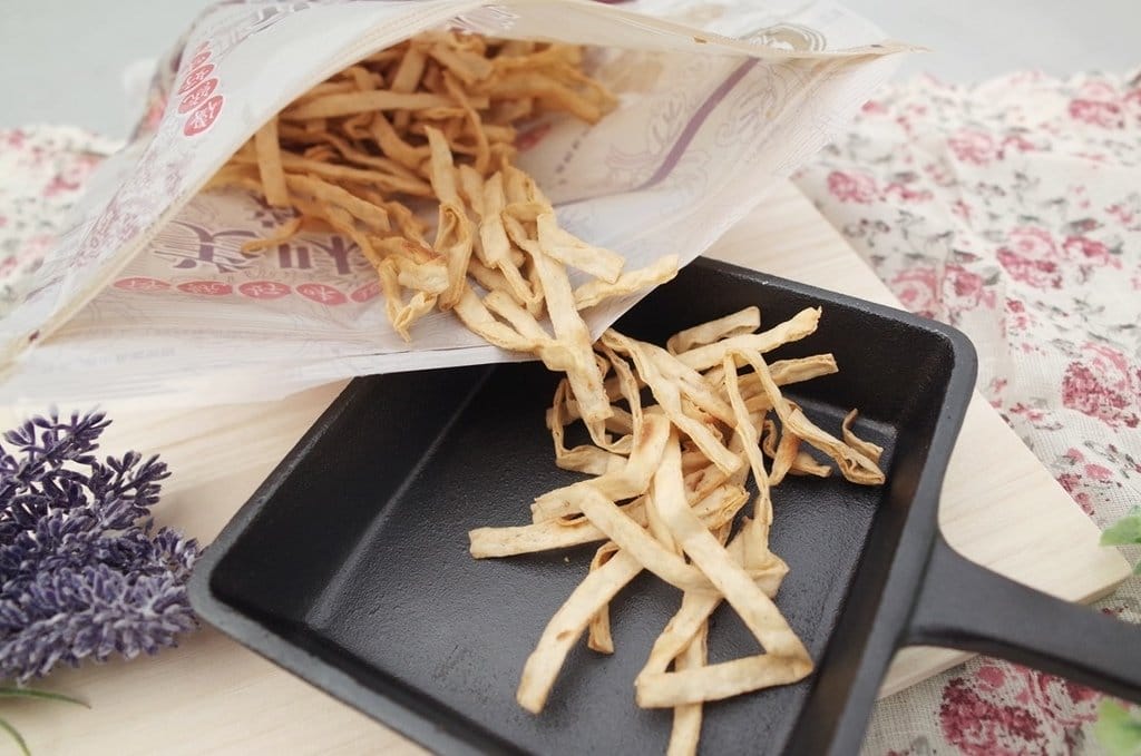 【生活分享】好評熱銷的團購零食一片珍情海苔，得倫食品一吃上癮無法擋HOT