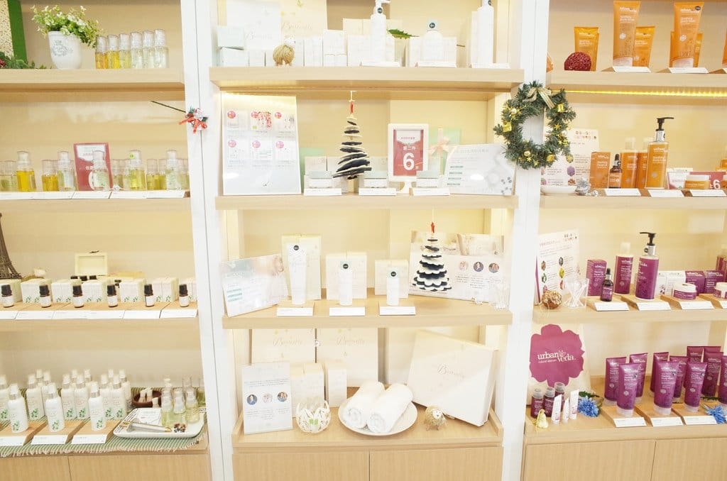 【育兒分享】「寶草園」Little Butterfly London 倫敦小蝴蝶，按摩小布丁Hen舒服