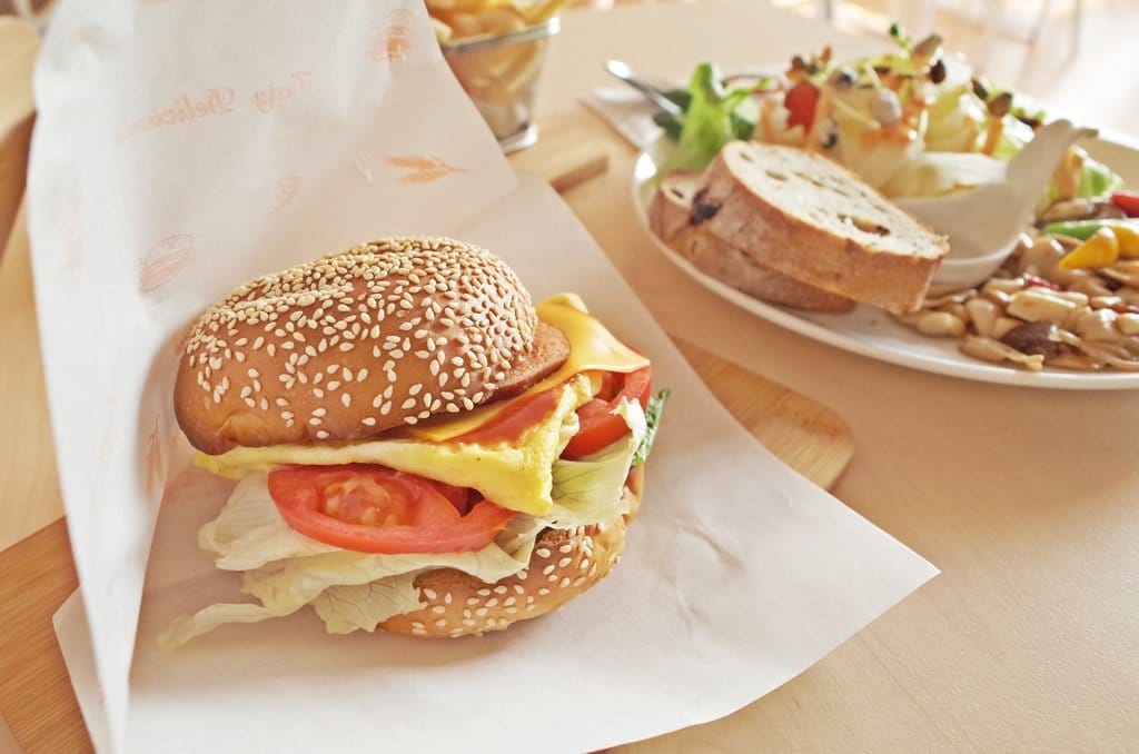 【好食分享】台中美食寶草好時光,蔬食早午餐、咖啡、飲品、下午茶鬆餅,靠近一中街。 - 第12張圖 【好食分享】台中美食寶草好時光,蔬食早午餐、咖啡、飲品、下午茶鬆餅,靠近一中街。