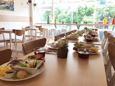 【好食分享】台中美食寶草好時光，蔬食早午餐、咖啡、飲品、下午茶鬆餅，靠近一中街。