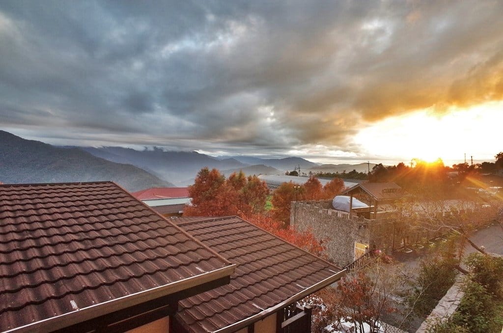 【生活分享】清境住宿推薦，超美清境佛羅倫斯渡假山莊君士坦丁堡，聖誕夜相遇在楓紅中