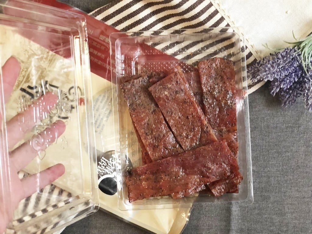 【團購分享】送禮最佳伴手禮,唯豐肉鬆我的小新乾禮盒,送禮拉~ - 第11張圖 【團購分享】送禮最佳伴手禮,唯豐肉鬆我的小新乾禮盒,送禮拉~