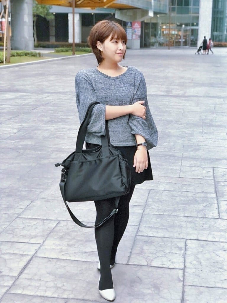 【生活分享】 LEATH包包專屬我的簡約輕量防潑水尼龍托特包/空氣包，帶布丁外出好方便