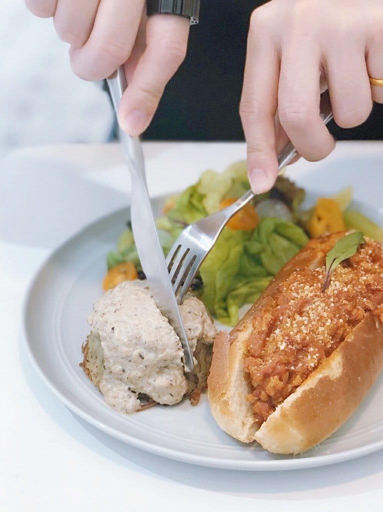 【好食分享】新竹在地經營，近big city巨城，我與小布丁在風徐徐 homebibi，風格咖啡店