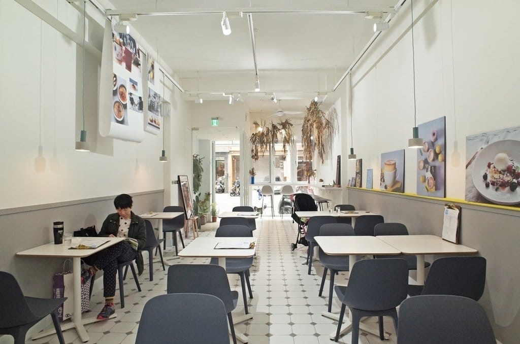 【好食分享】新竹在地經營，近big city巨城，我與小布丁在風徐徐 homebibi，風格咖啡店