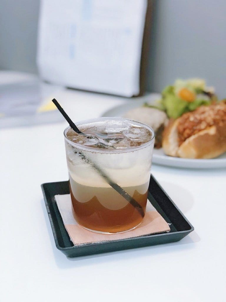 【好食分享】新竹在地經營，近big city巨城，我與小布丁在風徐徐 homebibi，風格咖啡店