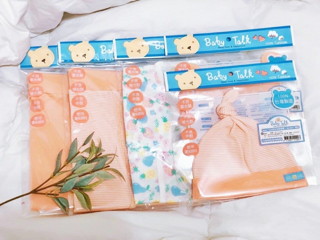 【育兒分享】小布丁與小小家的BABY TALK，新生兒衣服、嬰兒紗布衣、精梳棉，舒服好穿搭。