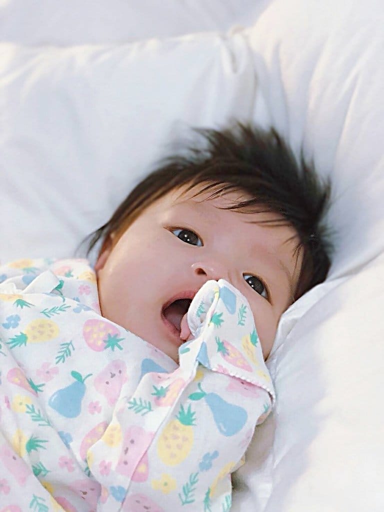 【育兒分享】小布丁與小小家的BABY TALK，新生兒衣服、嬰兒紗布衣、精梳棉，舒服好穿搭。