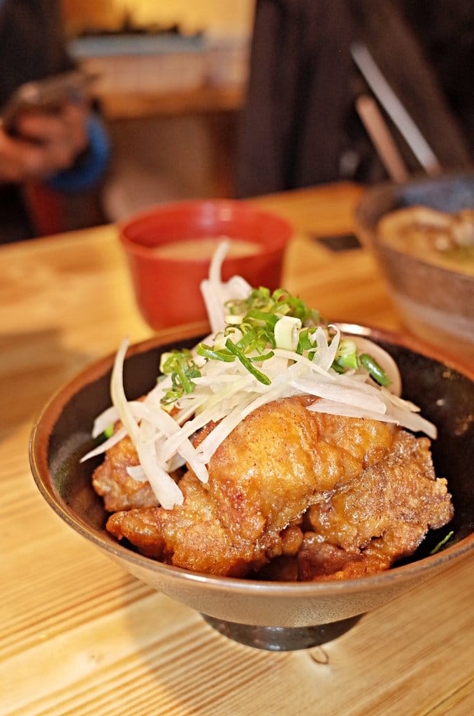 【好食分享】新竹北門街 川牛木石亭 銷魂燒肉丼飯，CP值超高的日式宵夜餐廳