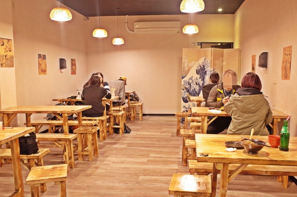 【好食分享】新竹北門街 川牛木石亭 銷魂燒肉丼飯，CP值超高的日式宵夜餐廳