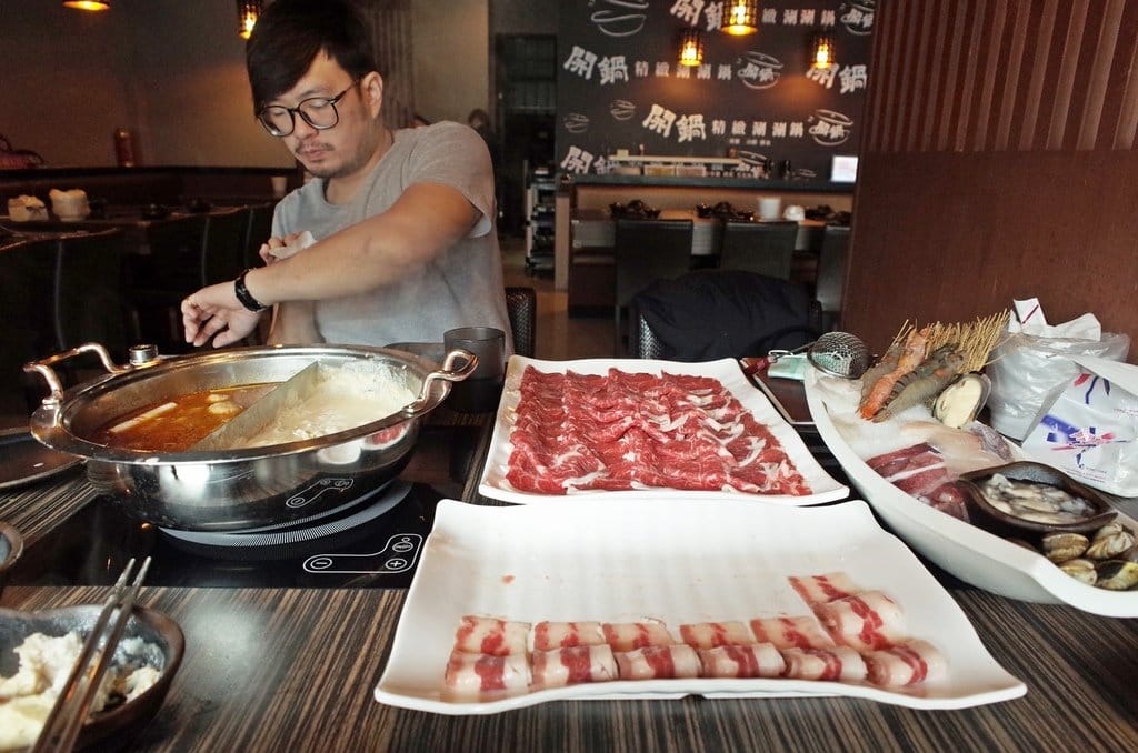 【好食分享】頭份尚順平價美味，超狂牛肉大口吃，開鍋精緻涮涮鍋吃到不要不要的