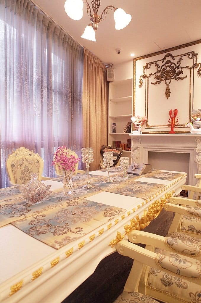 【好食分享】新竹西大路遠百附近Only創意料理，超夢幻的貴婦姊妹約會據點