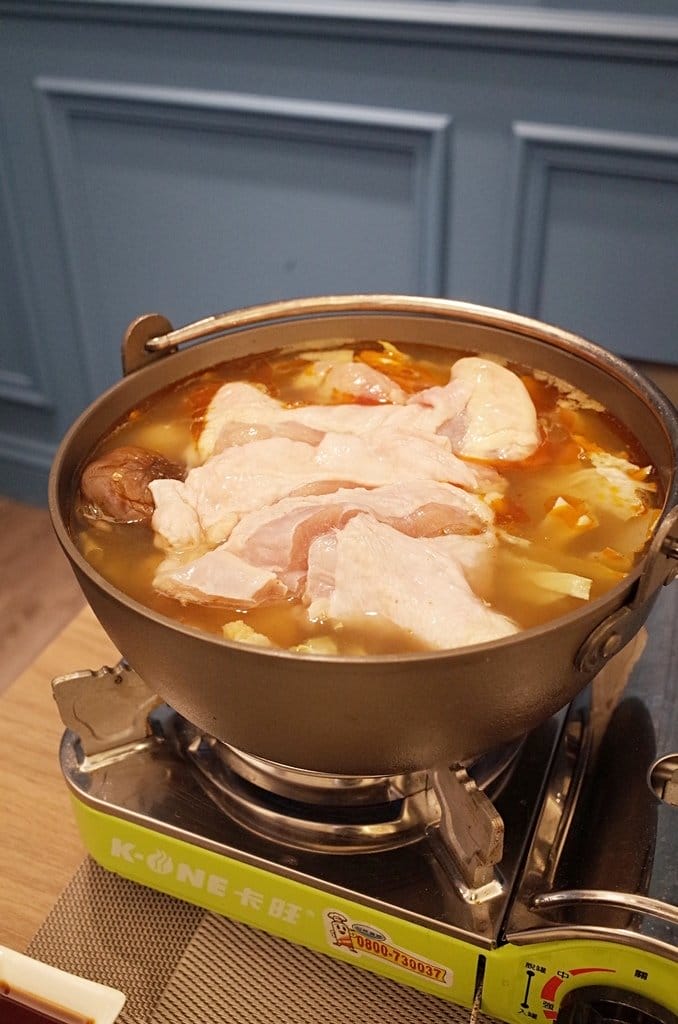 【好食分享】新竹西大路遠百附近Only創意料理，超夢幻的貴婦姊妹約會據點