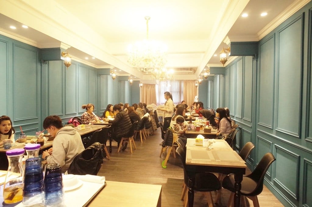 【好食分享】新竹西大路遠百附近Only創意料理，超夢幻的貴婦姊妹約會據點