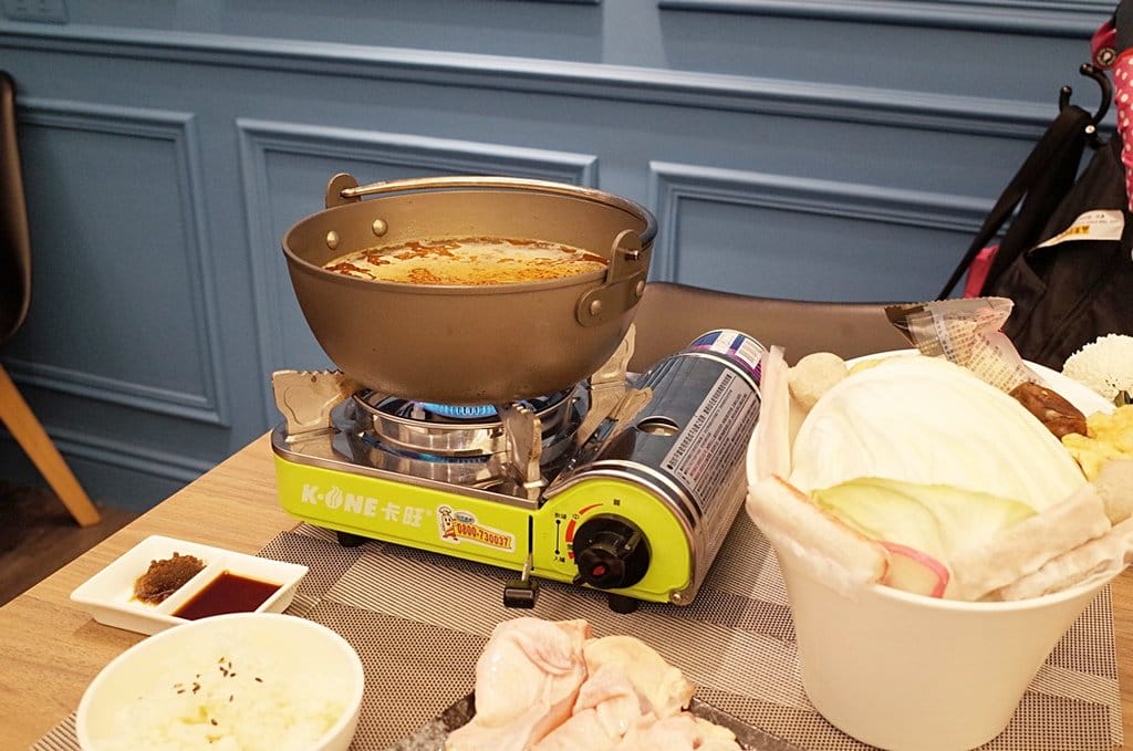 【好食分享】新竹西大路遠百附近Only創意料理，超夢幻的貴婦姊妹約會據點