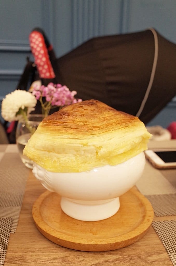 【好食分享】新竹西大路遠百附近Only創意料理，超夢幻的貴婦姊妹約會據點