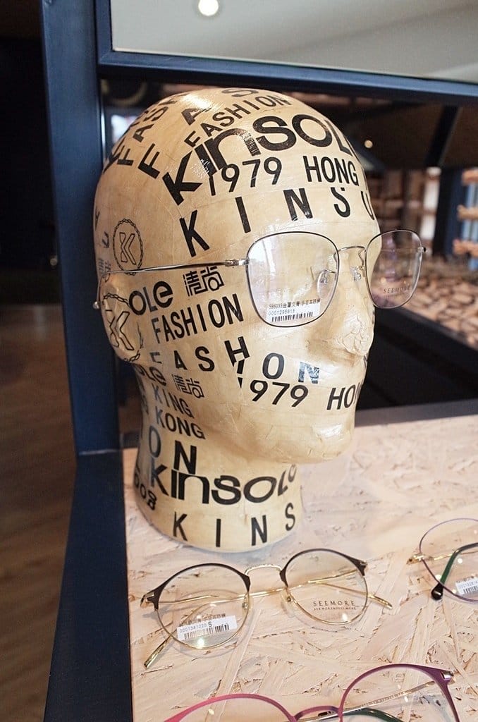 【美麗分享】彰化 SeeMore手目耳眼鏡，讓你看見生活的小美好堅持《溫暖人味的服務》以及《嚴謹精緻的眼鏡品質》