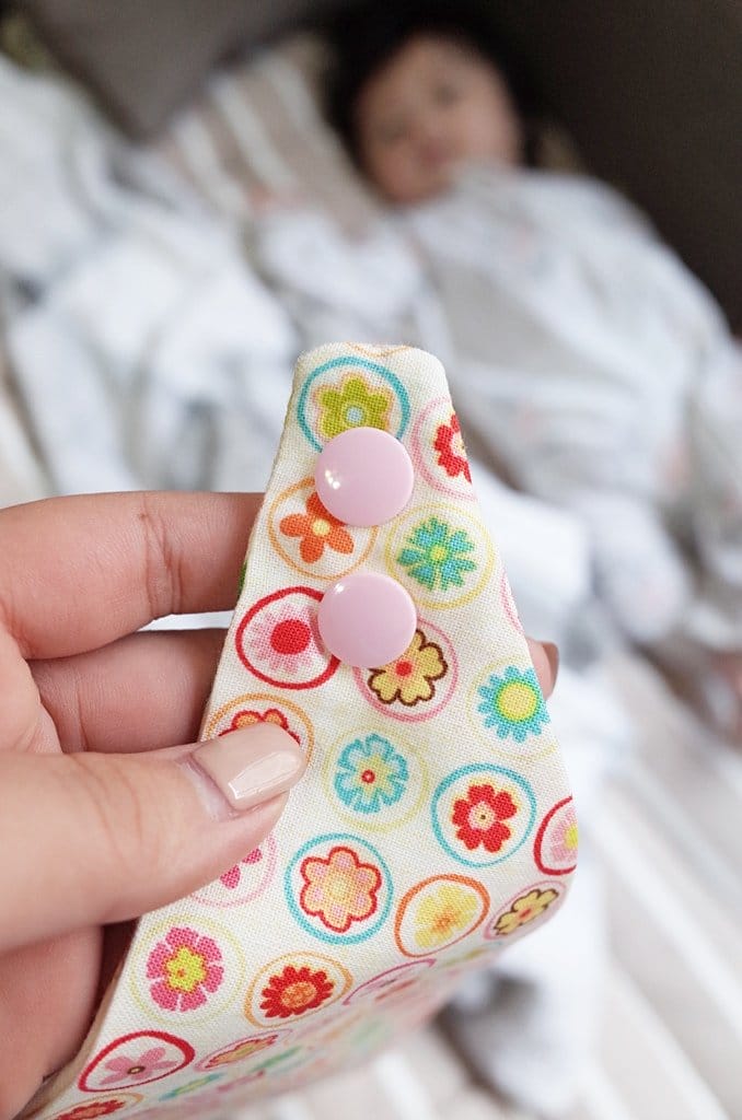 【育兒分享】5M+17D Q波手作收涎禮物，媽咪手工口水巾甜蜜育兒好物推薦