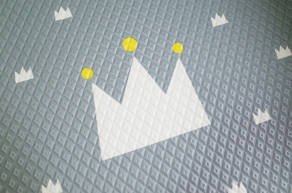 【育兒分享】毛毛蟲寶寶的成長好幫手,北歐 Mang Mang小鹿蔓蔓雙面無毒PVC地墊 - 第7張圖 【育兒分享】毛毛蟲寶寶的成長好幫手,北歐 Mang Mang小鹿蔓蔓雙面無毒PVC地墊