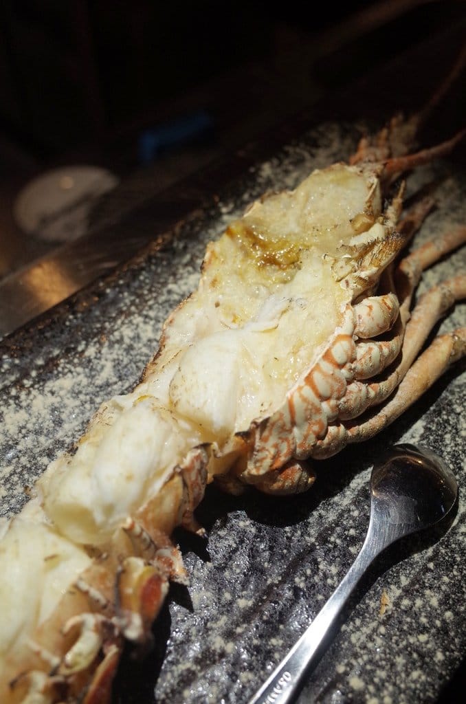 【好食分享】新竹忠孝 極賀燒肉專賣Bar 烤肉免動手專人服務烤到好，下班小酌好去處